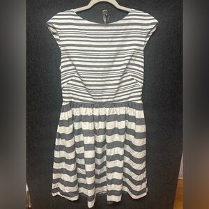 Donna Morgan Striped Baby Doll Dress with Cutout Back and Bow Tie Size 12